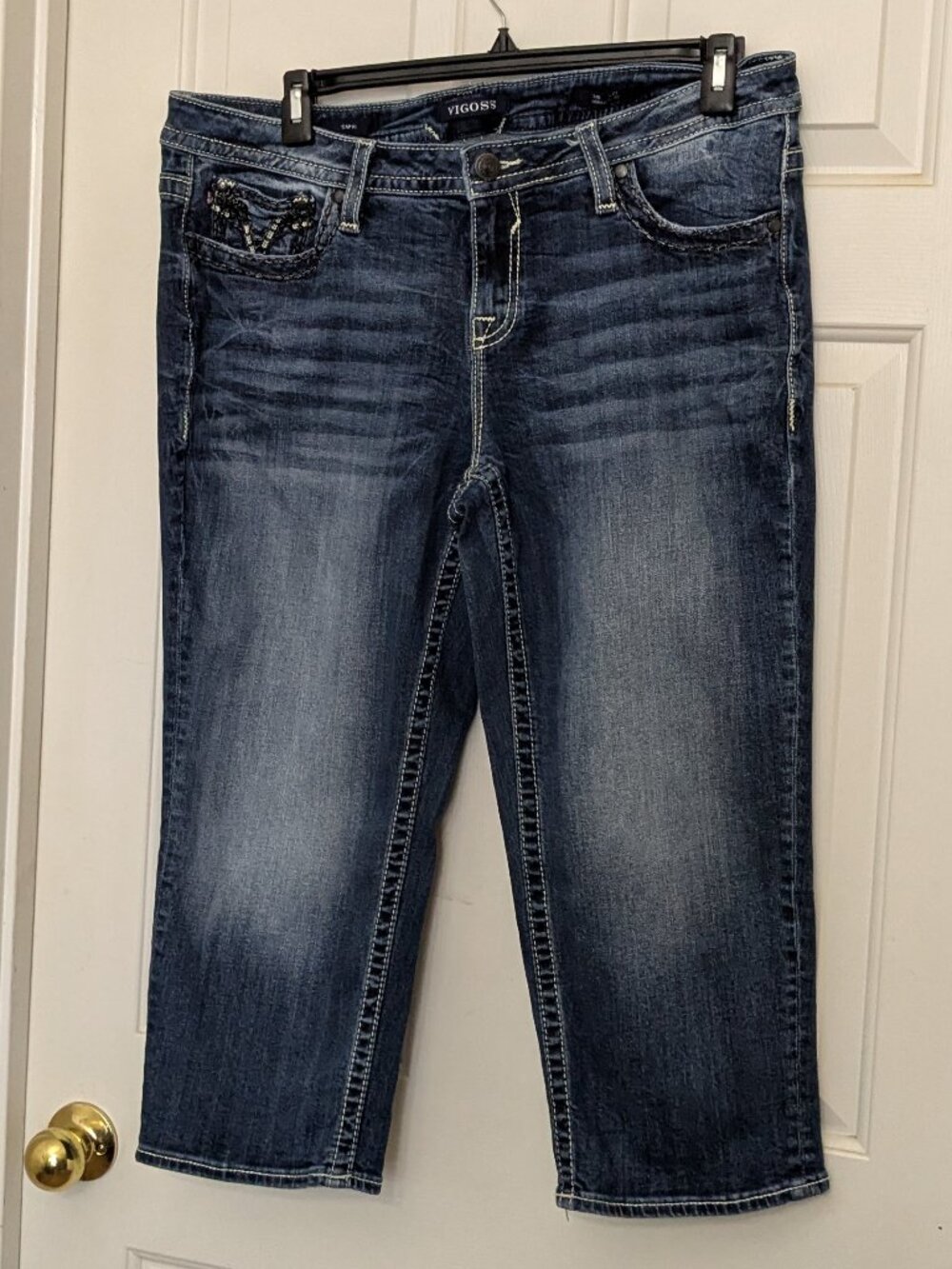 Vigoss Plus-Size Cropped Denim Capri Jeans - Blue - Picture 3 of 12